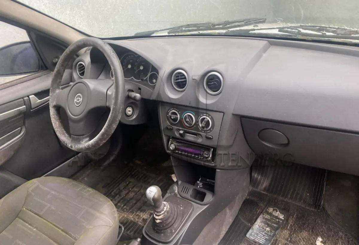 LOTE 035 - GM/PRISMA MAXX