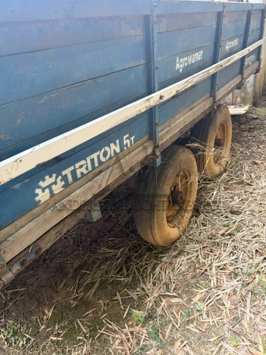LOTE 005 - Carretinha agrícola AgroWerner/Triton