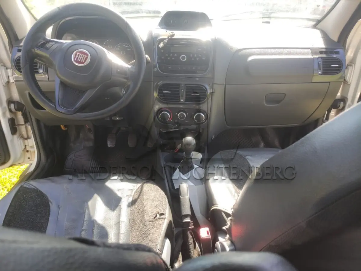 LOTE 079 - FIAT/WEEKEND ADVENTURE