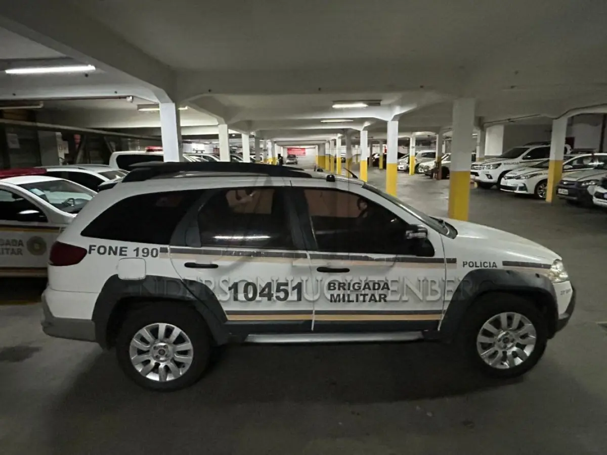LOTE 074 - FIAT/WEEKEND ADVENTURE