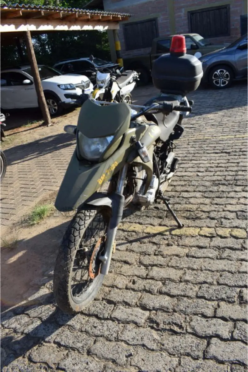 LOTE 005 - HONDA/XRE 300