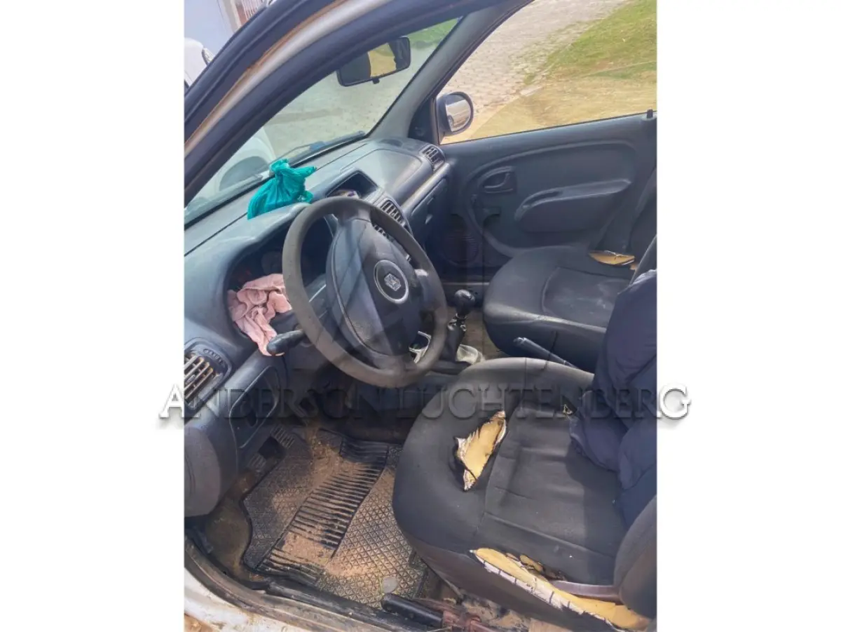 LOTE 008 - Renault Clio AUT1016VH, ano/modelo 2014/2015