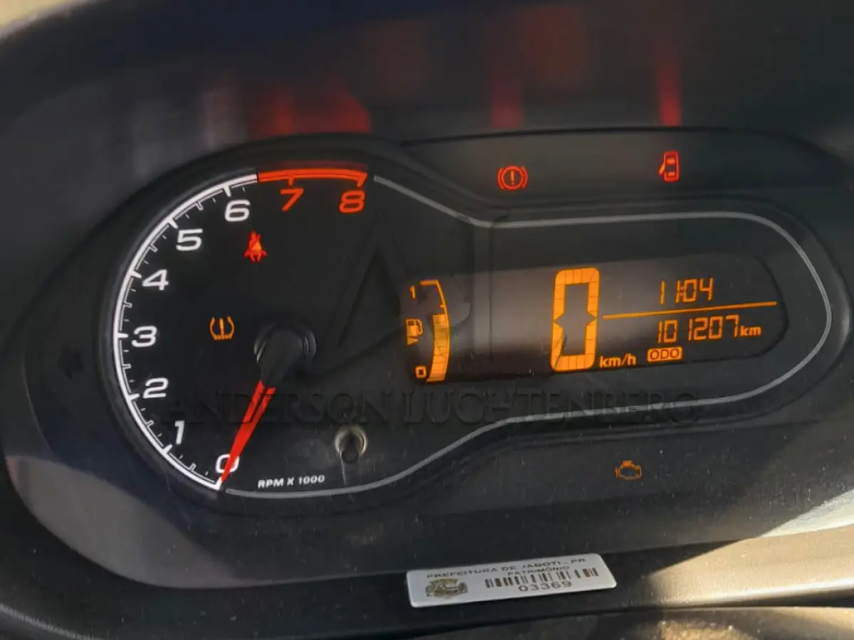 LOTE 003 - CHEVROLET ONIX 1.0 MT JOYE MEC. 2018/2019