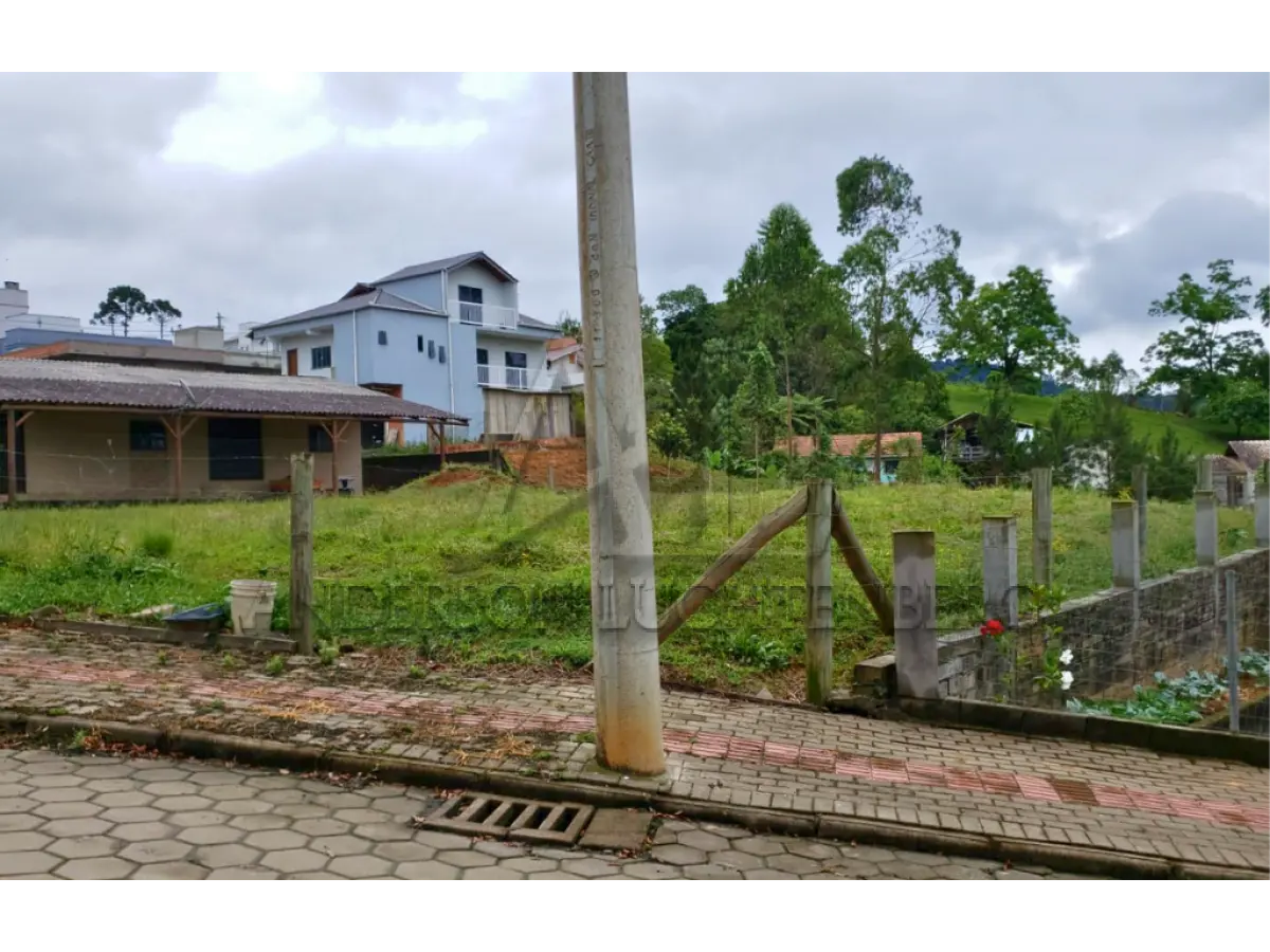 LOTE 001 - TERRENO EM TAIO COM 430,25m²