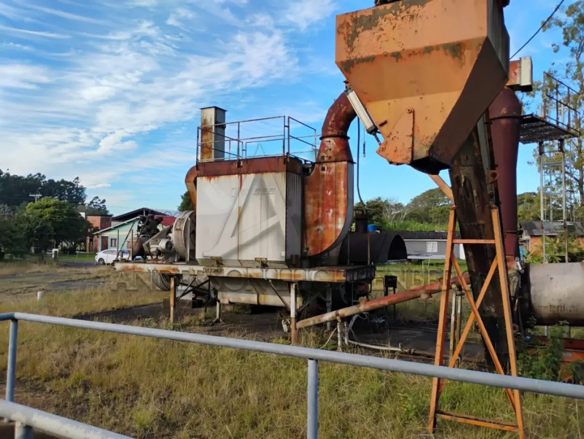LOTE 023