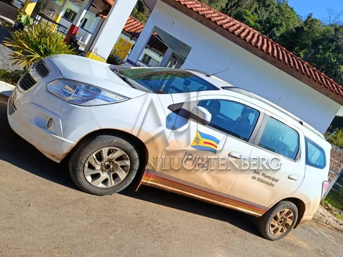 LOTE 010 - CHEVROLET SPIN 1.8L MT LTZ 2017