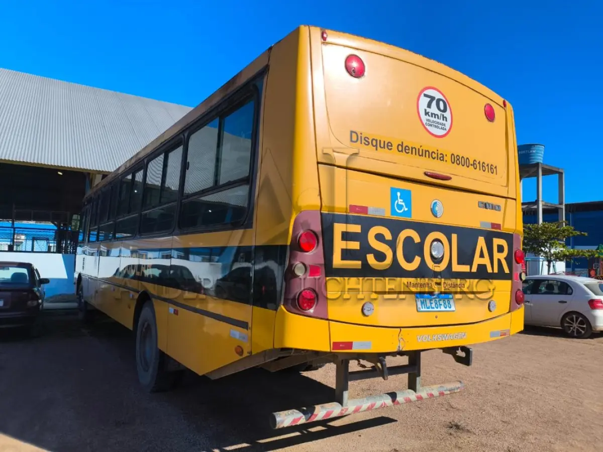 LOTE 003 - ÔNIBUS VOLKSWAGEN 15-190 EOD E.S ORE  2P