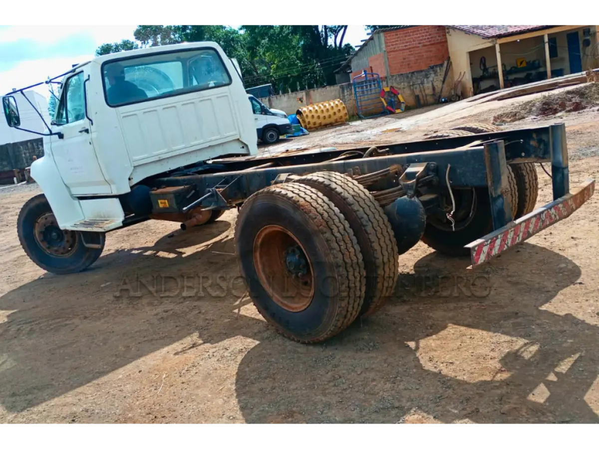 LOTE 009 - FORD F14000 HD ano/mod: 1998/1998