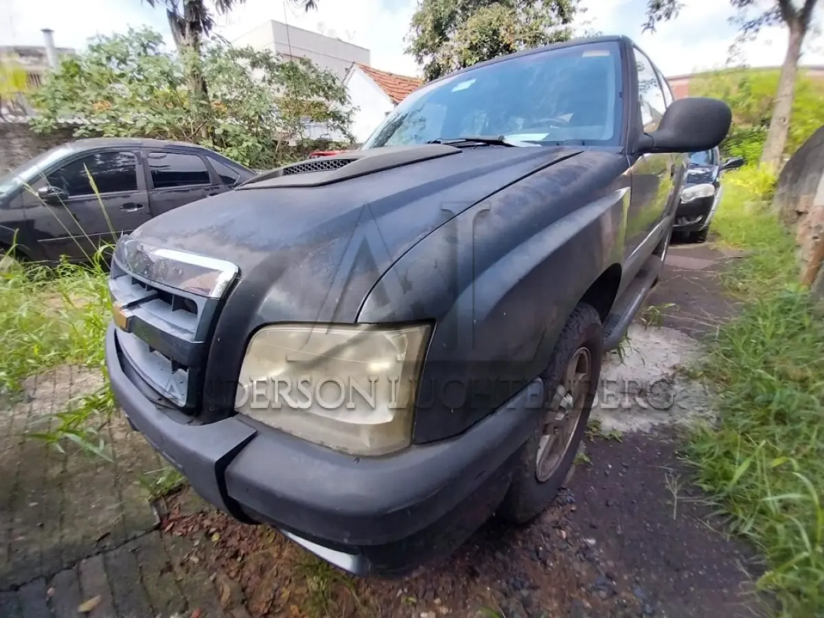 LOTE 056 - GM/BLAZER ADVANTAGE