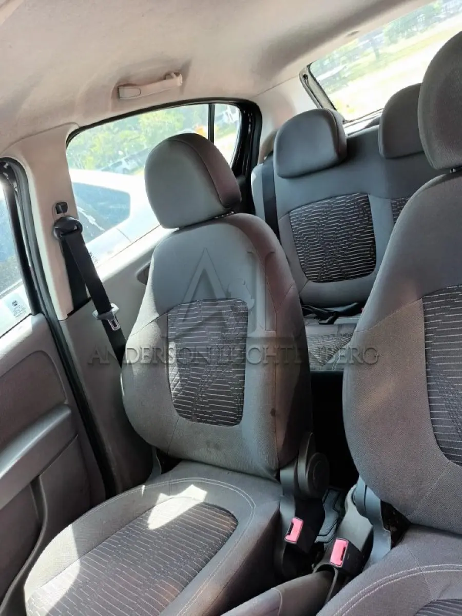 LOTE 061 - FIAT/PALIO ATTRACTIV 1.4