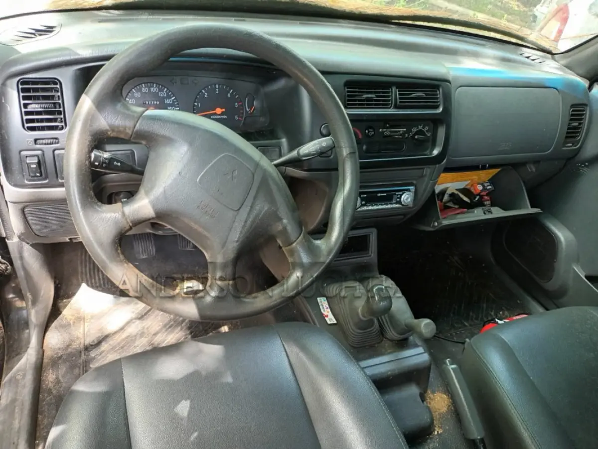 LOTE 063 - MMC/L200 4X4 GL