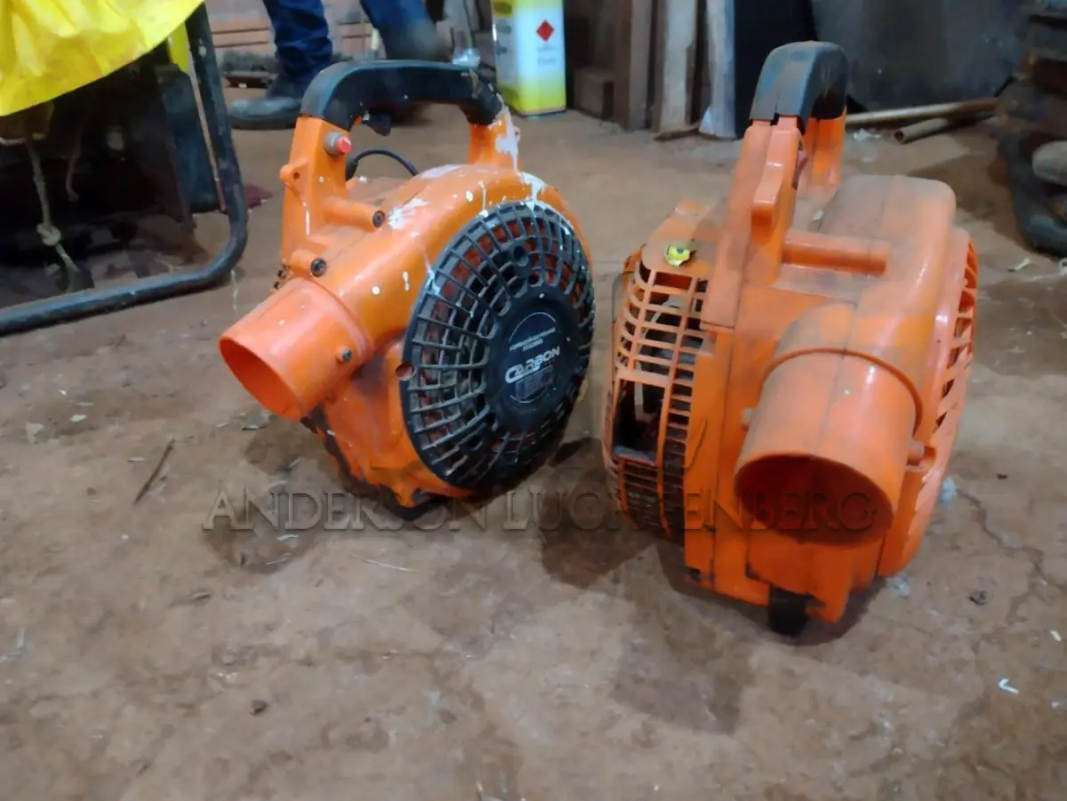 LOTE 017 - Sucatas dos itens compressor, roçadeiras e sopradores