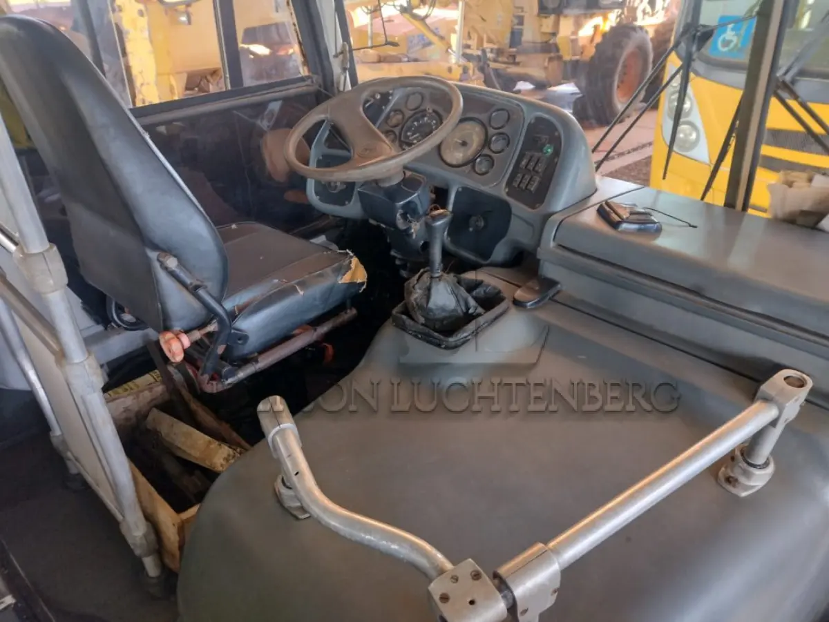 LOTE 010 - Ônibus M.BENS/COMIL SVELTO U 52p. Ano/mod: 1998/1999