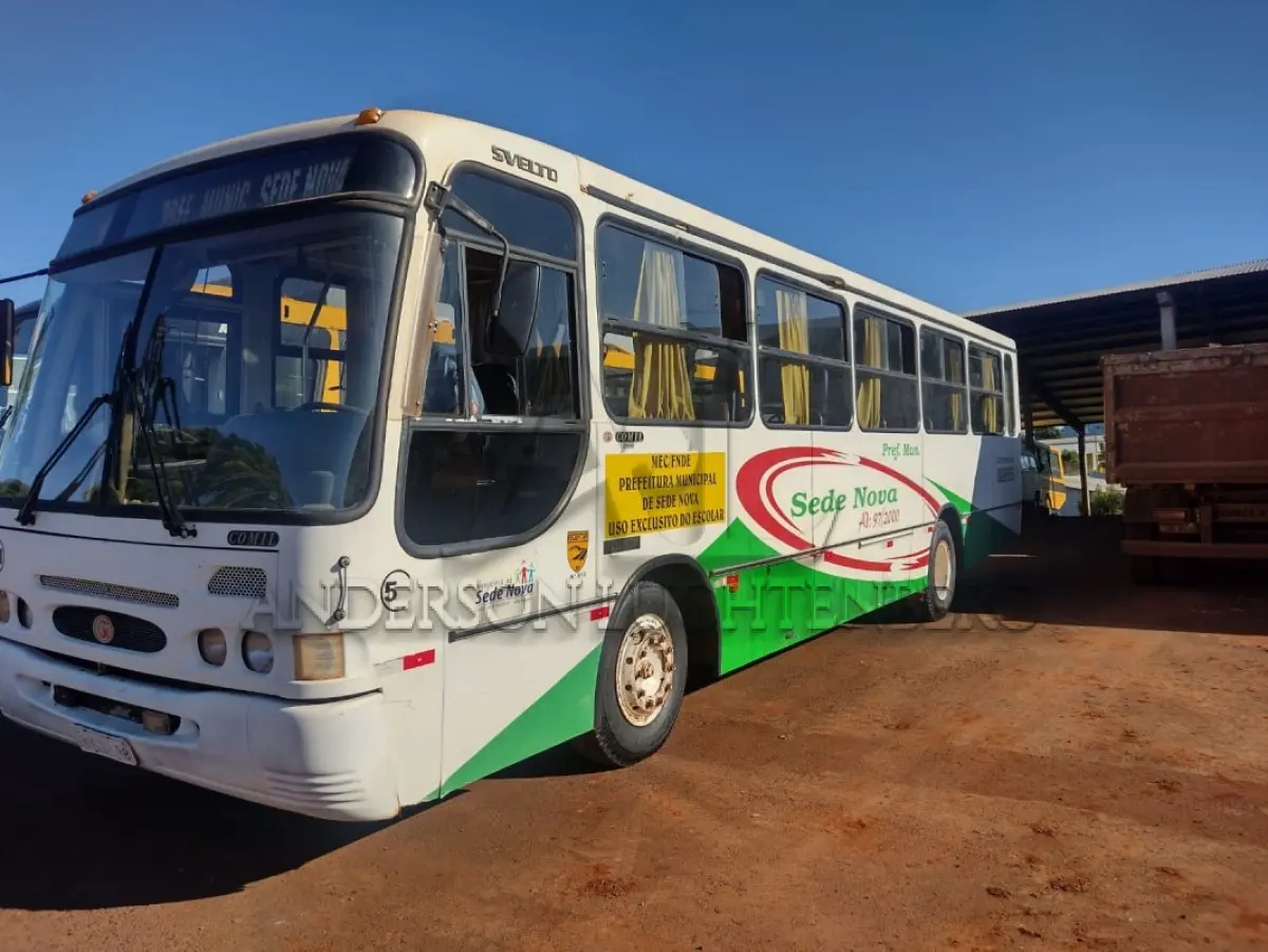 LOTE 010 - Ônibus M.BENS/COMIL SVELTO U 52p. Ano/mod: 1998/1999