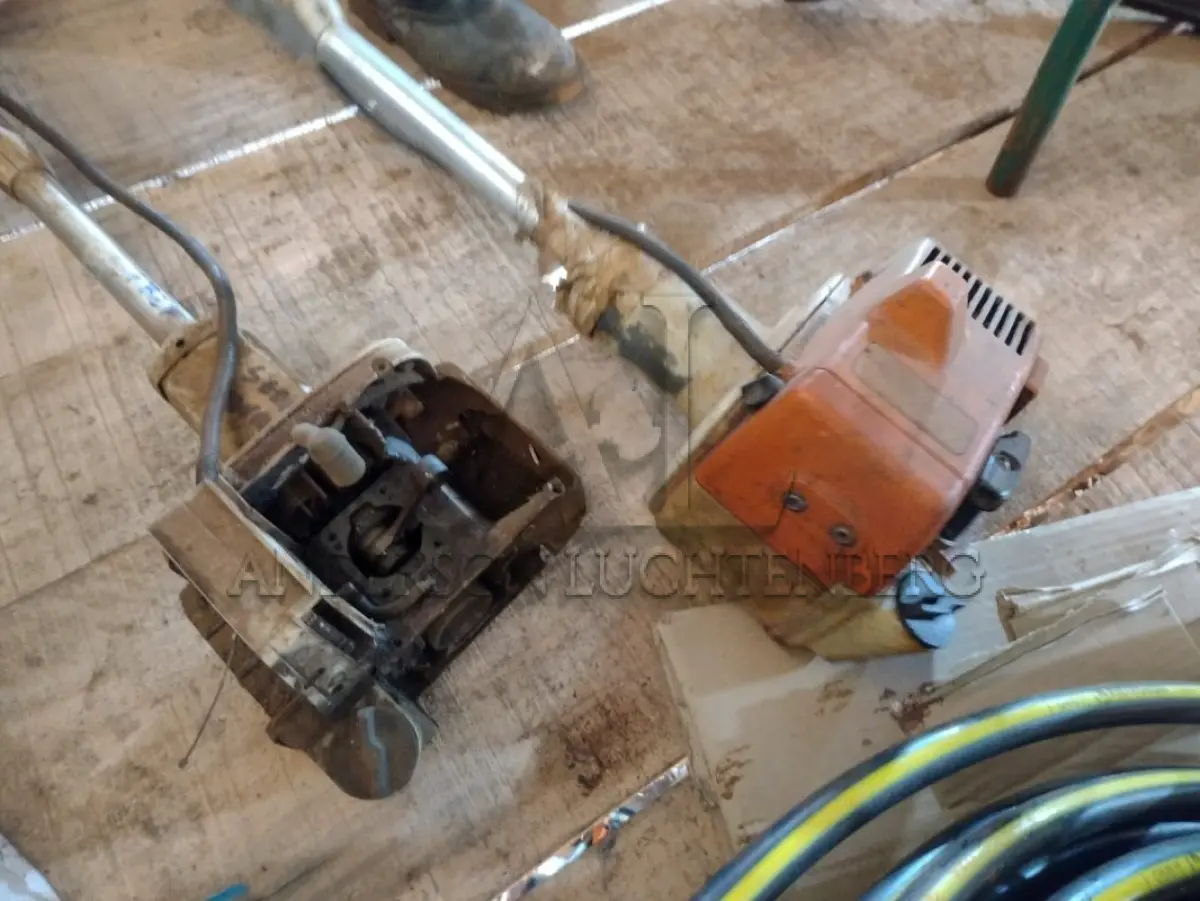 LOTE 017 - Sucatas dos itens compressor, roçadeiras e sopradores