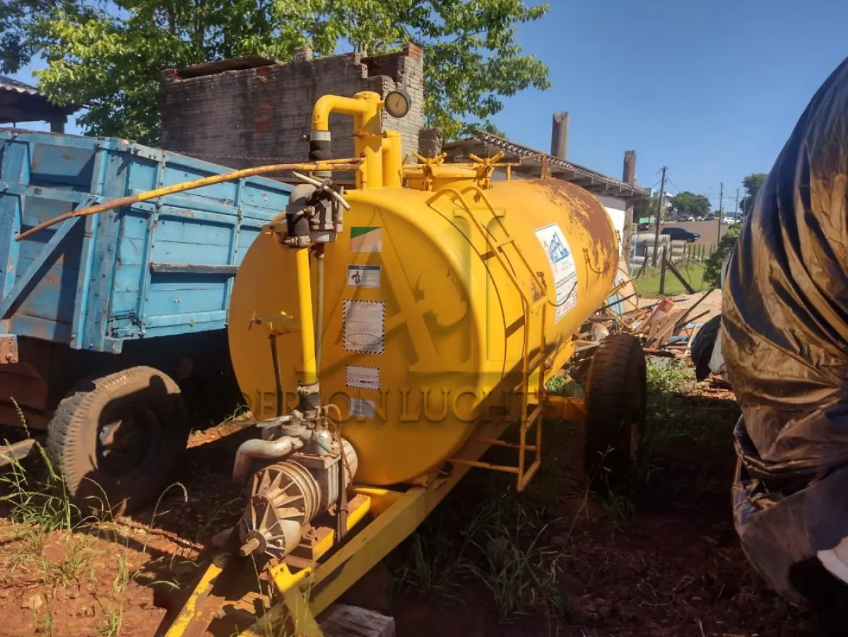 LOTE 012 - Distribuidor de adubo líquido DAOL4000